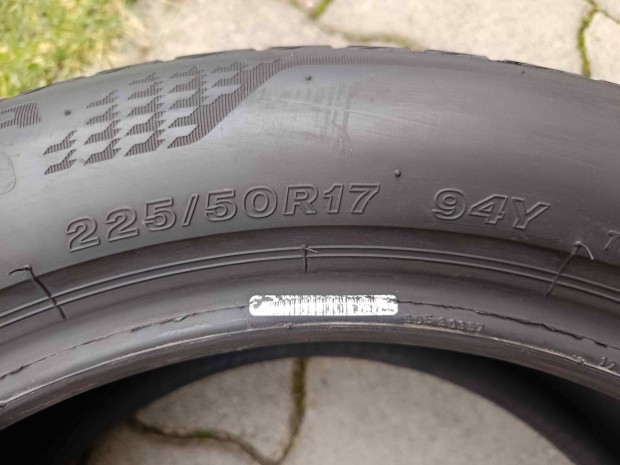 225/50 R17 94Y Bridgestone Turanza haszn�lt ny�ri gumi 4db