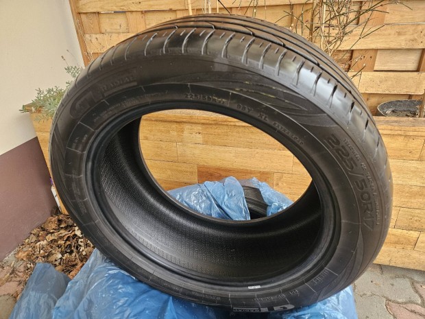 225 50 R17 Gt Radial ny�ri gumi garnit�ra (23DOT) 