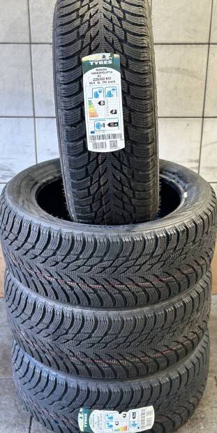 225/50 R17 Nokian tli j