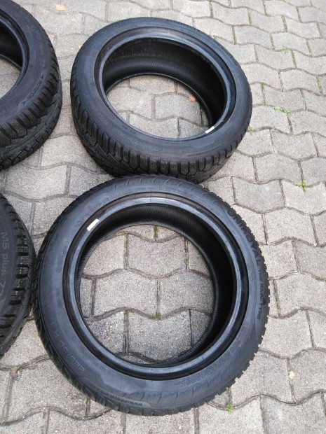 225/50 R17 Uniroyal tligumi
