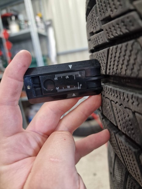 225/50 R17 tligumi Firemax