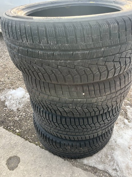 225/50 R18 Hankook t�ligumi