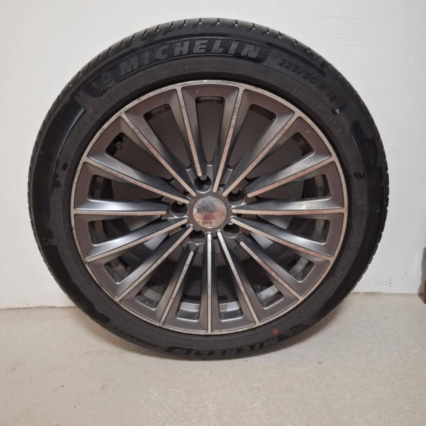 225/50 R18 Michelin nyri gumi alufelnivel