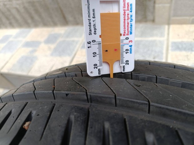 225/50 R18-as újszerű, 6 mm-es Michelin nyári gumi szett eladó