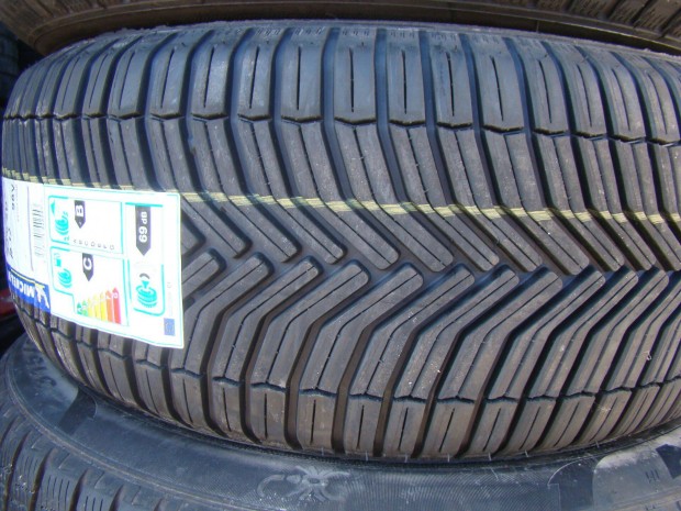 225/50 r17 Michelin 2021-es j 4 vszakos gumi 225/50r17