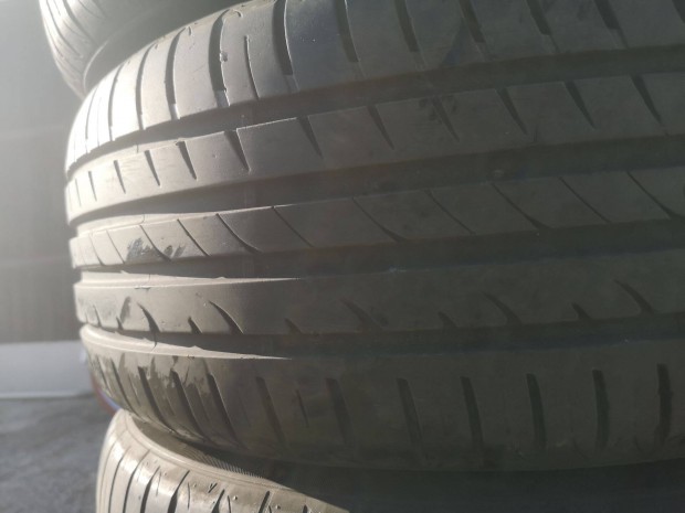 225/55R16 Hankook nyrigumik