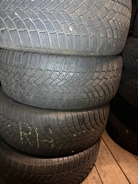225/55R17 Bridgestone 