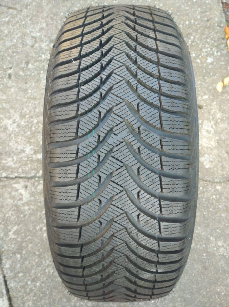 225/55R17 j Michelin tli