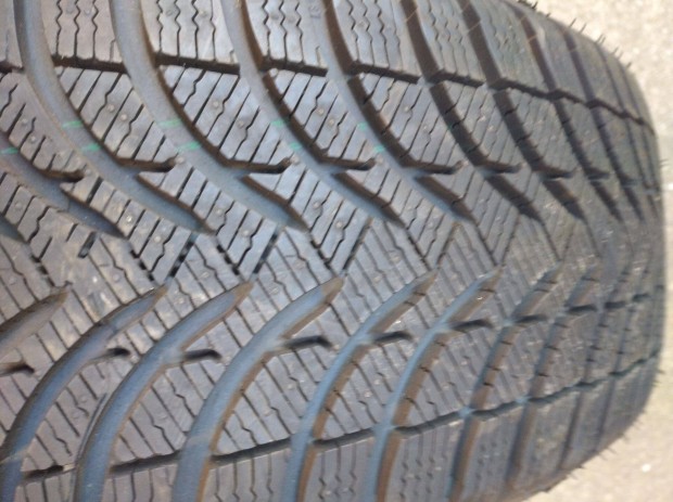 225/55R17 Új Michelin téli gumi