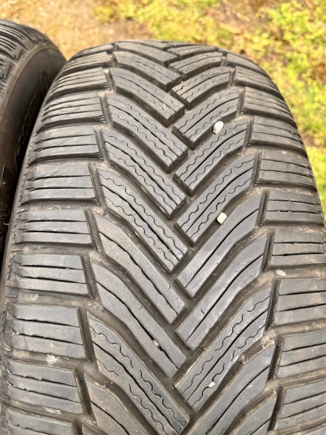 225/55R17 tli Michelin gumik