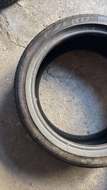 225/55R19 Bridgestone nyári garnitúra