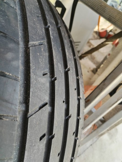 225/55R19 nyárigumi