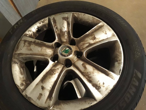 225/55Z R17 kerk Skoda logs alu felnin