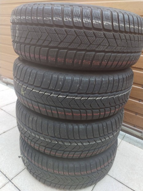 225 55 17 pirelli RSC 225/55 R 17 tli gumi garnitura