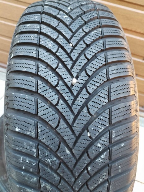 225 55 18 semperit 225/55 R 18 téli gumi 2 db újszerű