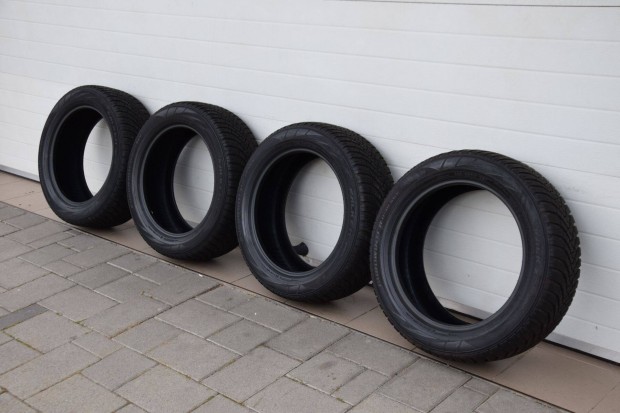 225/55 18 tligumi garnitra Falken Eurowinter SUV