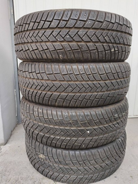 225 55 18 vredestein 225/55 R 18 téli gumi garnitura 2022.34.hét