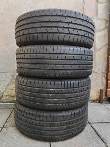 225 55 19 toyo 225/55 R 19 nyári gumi garnitura 7 mm