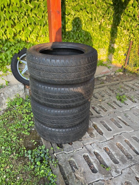 225/55 R17C Dunlop Nyári Gumi