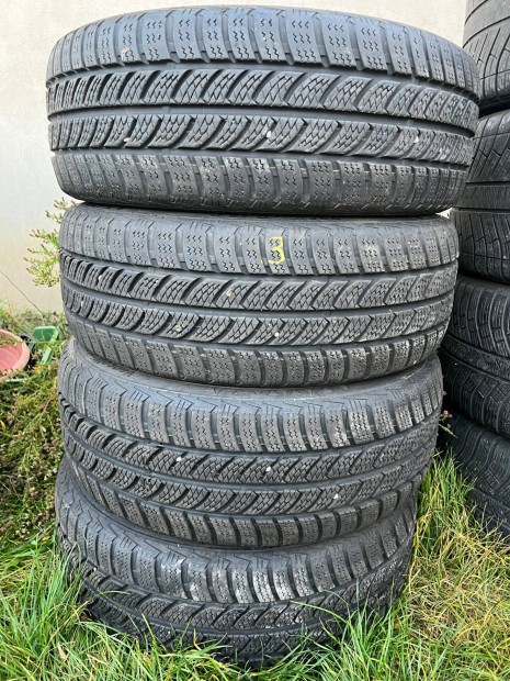 225/55 R17C continental 4db tli gumi