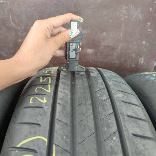 225/55 R17 Bridgestone nyári gumi 70000ft a 4db/150/