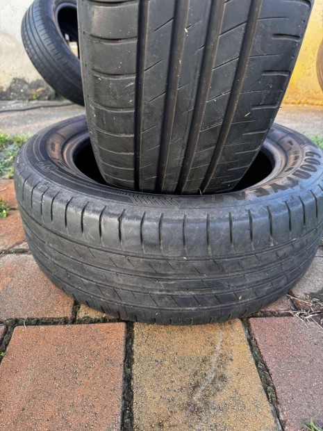 225/55 R17 Goodyear Efficientgrip Performance nyári gumi 15000ft a 2db