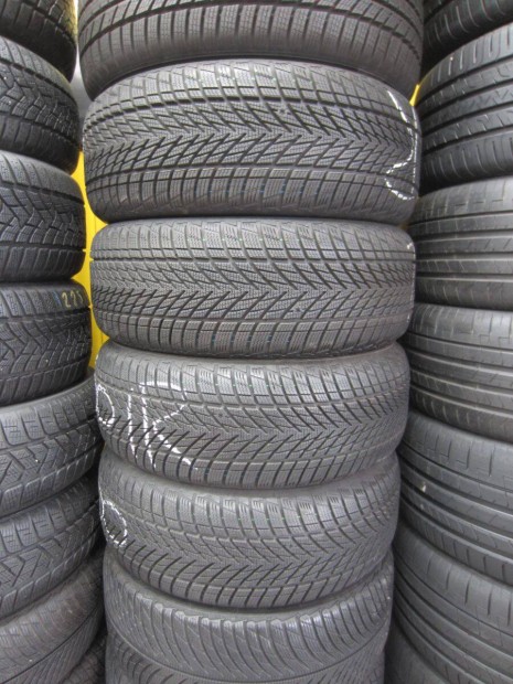 225/55 R17 Goodyear UG Performnace3 101H