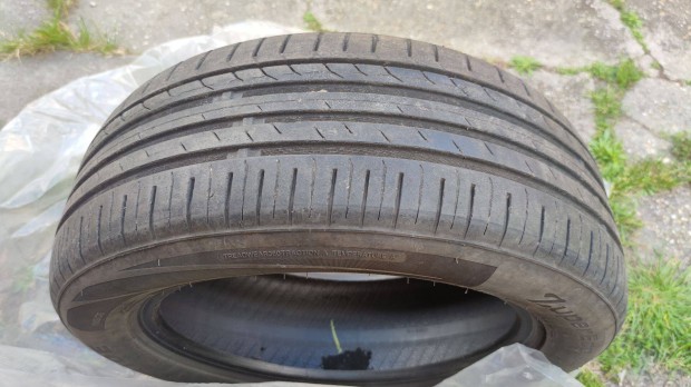 225/55 R17 Nyrigumi