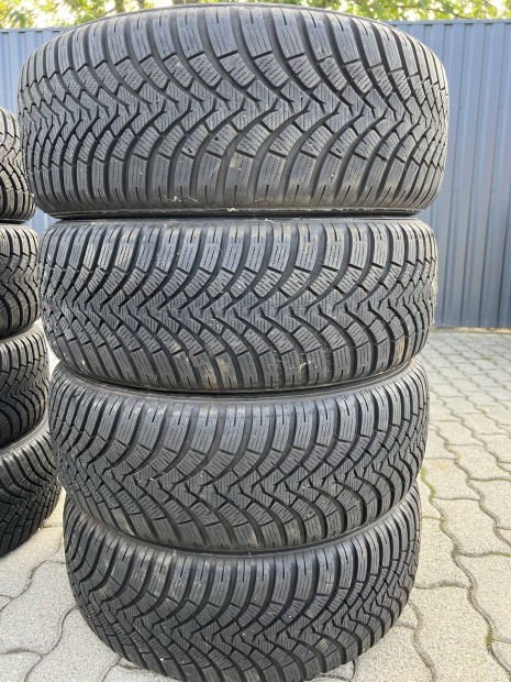 225/55 R19 Téli gumi 7mm+ Xc90 xc60 freemont espace kuga cx8 19"