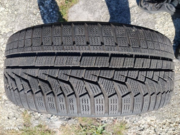 225/55 r17 90%os 4éves 1db Hankook téli gumi eladó