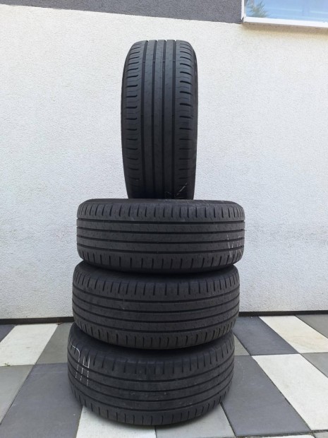225/55 r17 Continental nyárigumi DOT3819