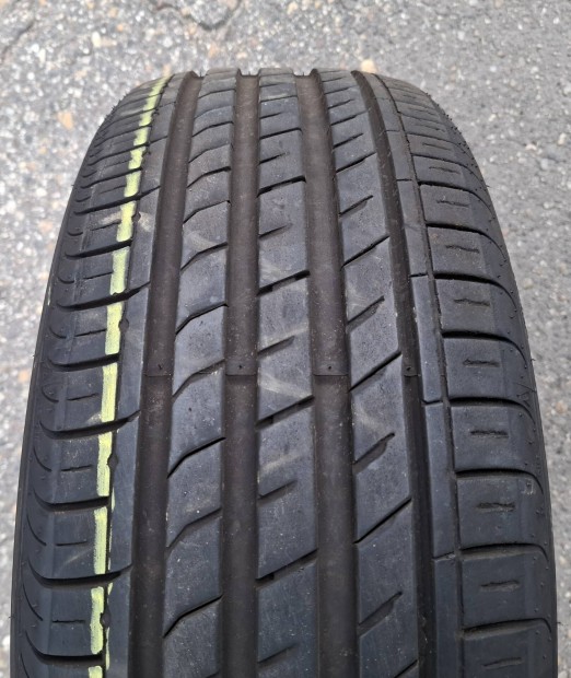 225/55 r17 Nexen Nfera su1. 4db.