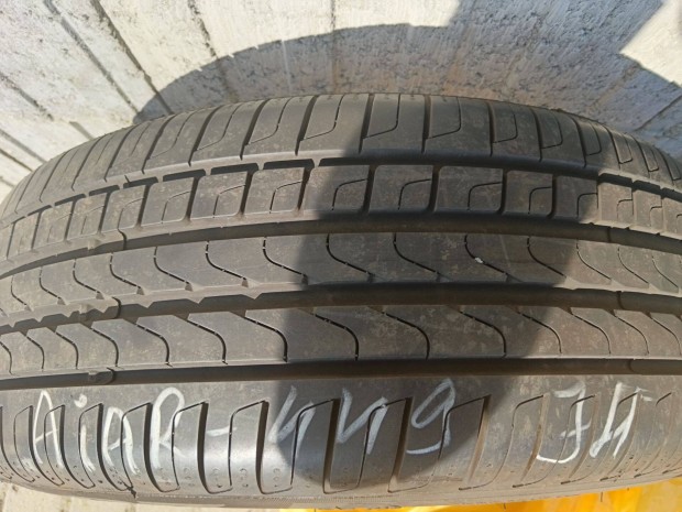 225/55 r17 Pirelli cinturato nyári gumi 4 darab