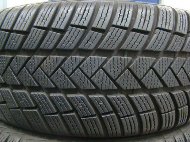 225/55 r17 Vredestein tli gumi 225/55r17