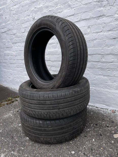 225/55 r17 nyári Defekttűrő RSC Goodyear + Continental