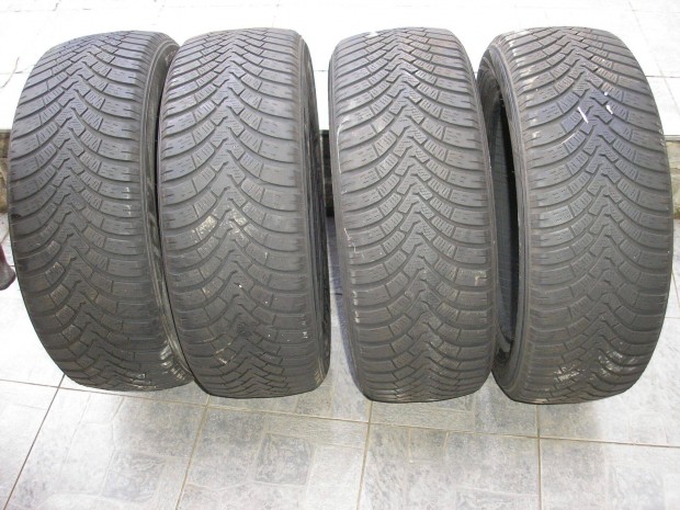 225/55 r 18-as Falken téligumi garnitúra eladó