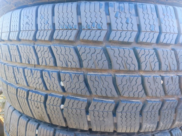 225/55r17C Vredestein tligumi