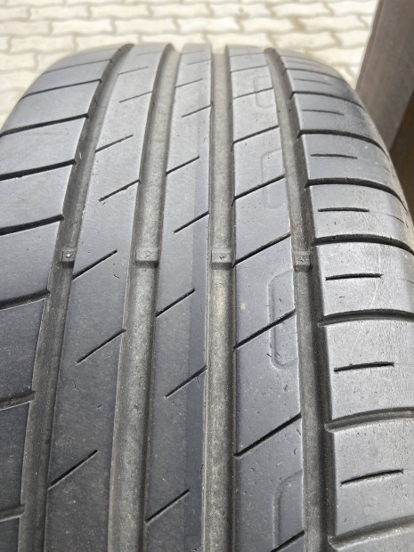 225/55r17 Goodyear nyári gumi
