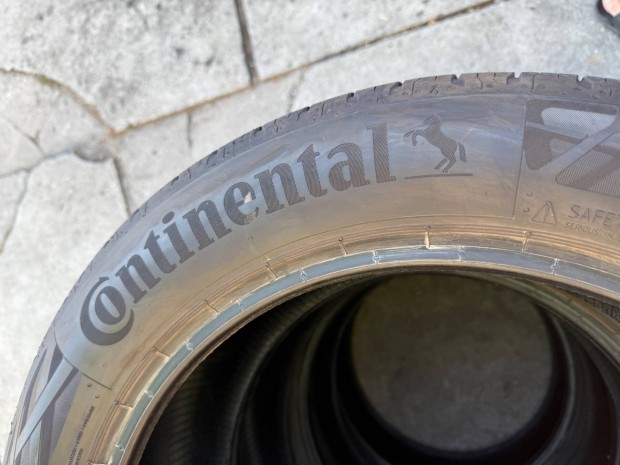 225/55r19 Continental