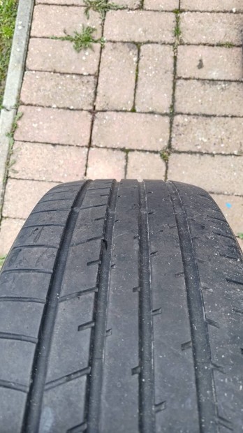 225/55r19 toyo ny�ri 