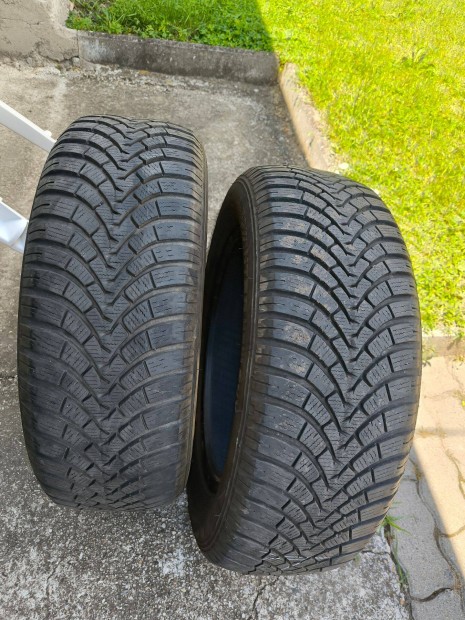 225/60R17 35e/2db Falken tligumi elad