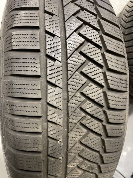 225/60R17 conti téligumik