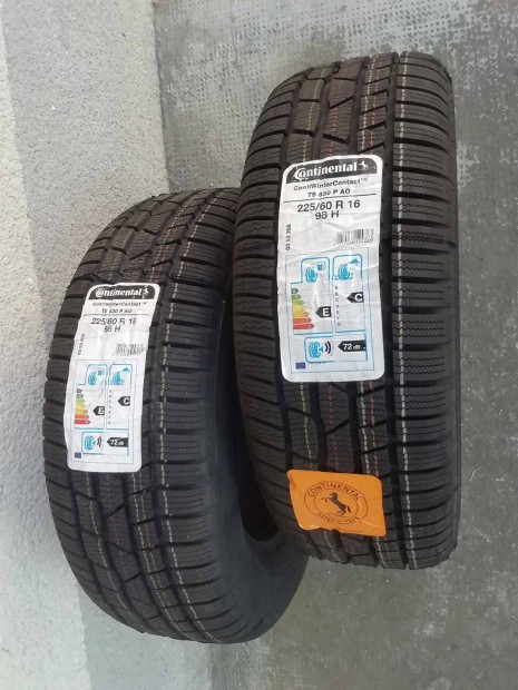 225/60 R16 Continental Contiwintercontact TS 830 P j tli gumi