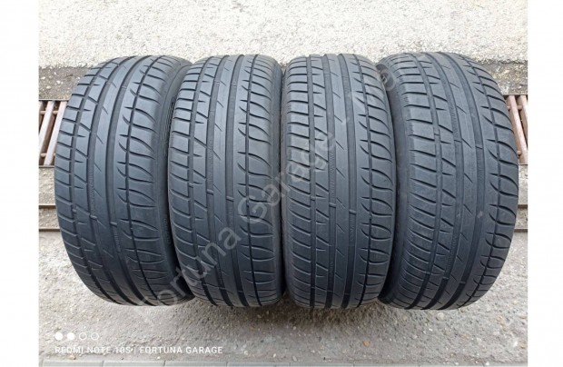 225/60 R16" Taurus használt nyári garnitúra