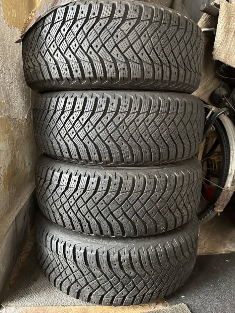 225/60 R17 225/60R17 Goodyear újszerű téli gumi