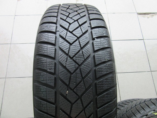225/60 R17 APOLLO T�li gumi elad�