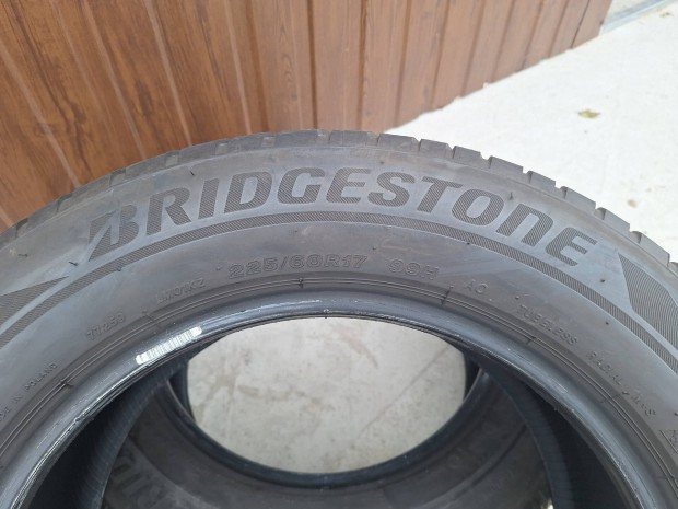 225/60 R17 Bridgestone Tli gumi pr elad. 225/60/17