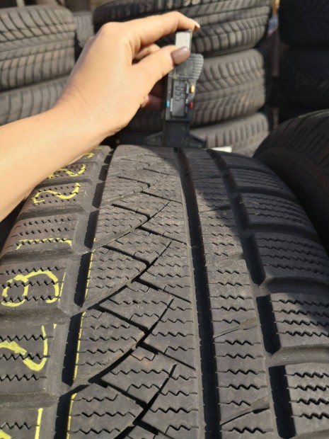 225/60 R17 Gtradial téli gumi 15000ft a 4db /229/