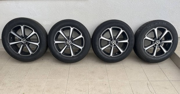 225/60 R17 Nexen nyri gumik 17"-os Momo Legend Mbfp alufeln