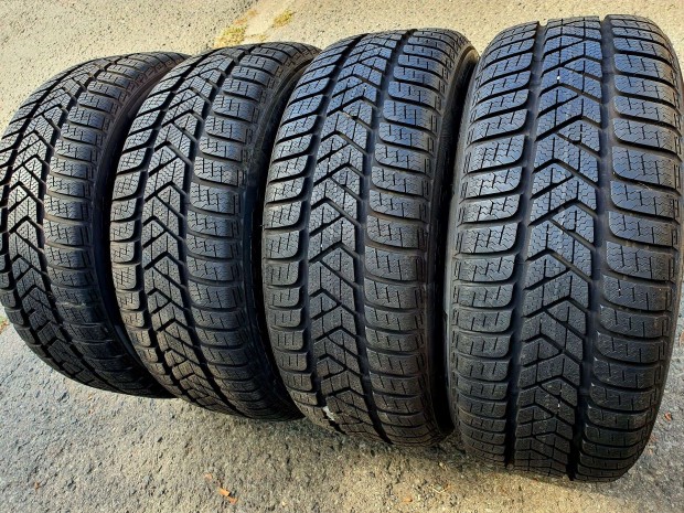 225/60 R18 104H XL - Pirelli Sottozero 3
